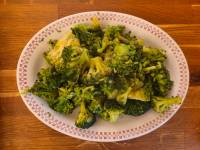 Ugnsrostad broccoli med vitlök recept